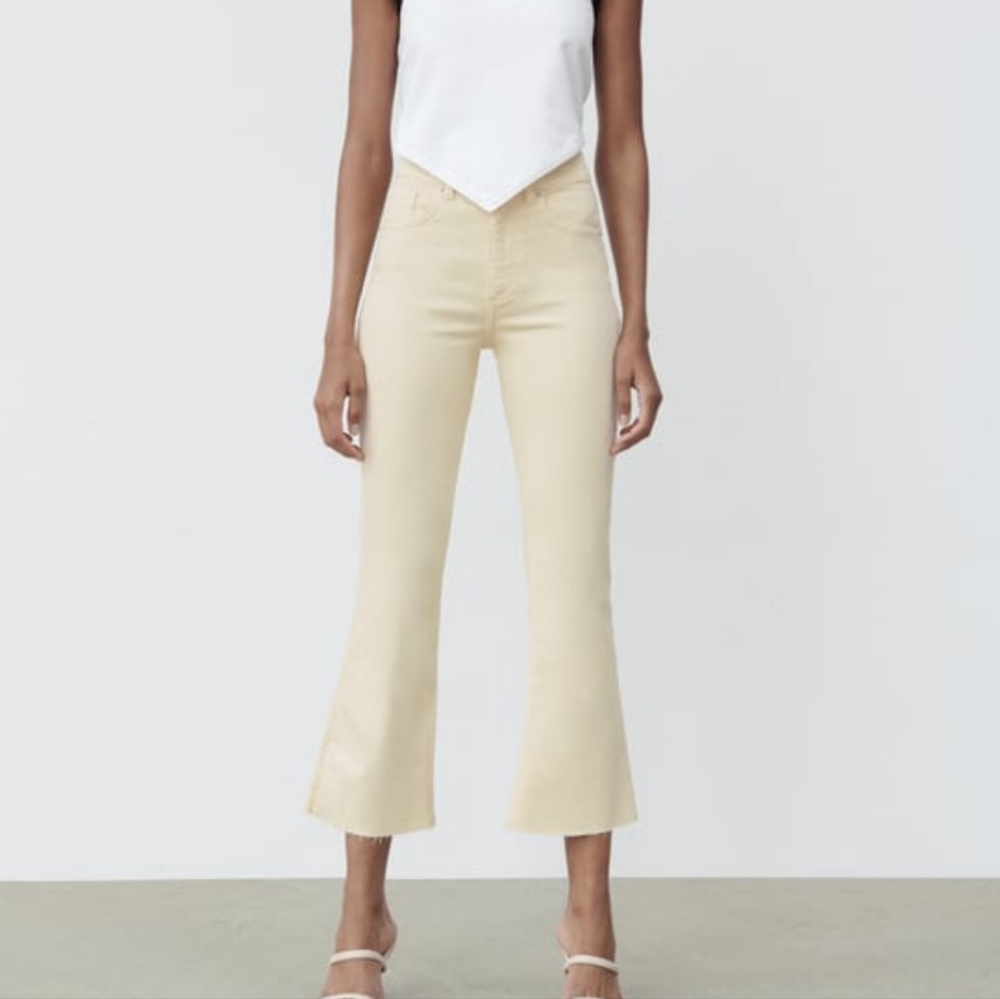 NWT ZARA CROPPED FLARE JEANS